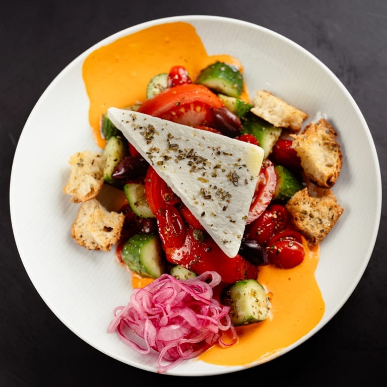 Fresh Poke Bowls and Seafood Delights